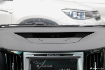 2015款速锐1.5L自动豪华型