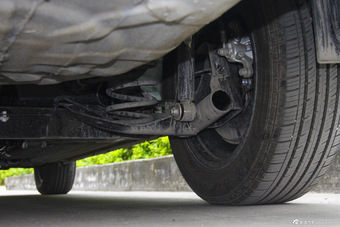 2016款风神A60 1.5L手动尊贵型