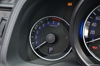 2016款飞度1.5L CVT LX舒适天窗型