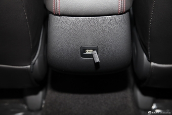 2014款宝骏610 CROSS 1.5L自动豪华型