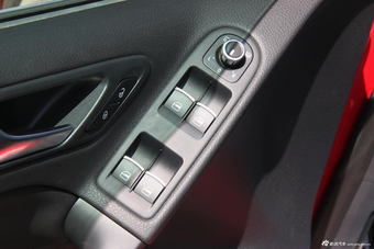 2013款高尔夫GIT敞篷版