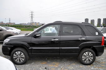 2013款狮跑2.0L GLS手动两驱版