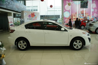 2011款马自达3星骋三厢