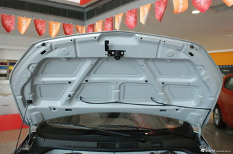 2012款新赛欧三厢