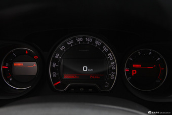 2016款雪铁龙C5 1.8T自动豪华型