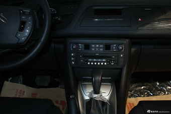 2012款东风雪铁龙C5