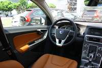 2015款沃尔沃S60L 2.0T T5 智驭版到店实拍