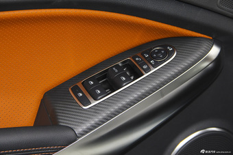 2016款比亚迪元1.5L手动尊荣型