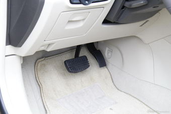 2016款传祺GA8 2.0T自动至尊版320T