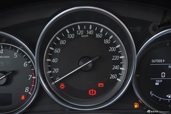 2015款马自达CX-5 2.0L手动两驱舒适型