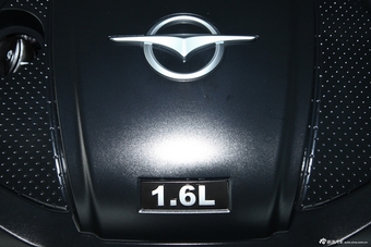 2014款福美来M5 1.6L自动舒适型