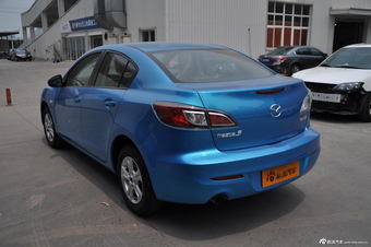 2013款马自达3星骋三厢1.6L手动精英型