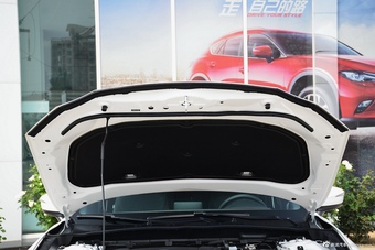 2016款马自达CX-4 2.5L自动四驱蓝天激情版