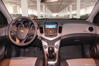 2012款科鲁兹1.6SE手动舒适版