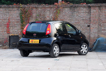 2012款比亚迪F0实拍