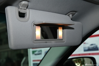 2014款绅宝D70 2.0T 自动豪华版