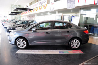 2013款雪铁龙C4L实拍