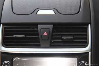 2016款吉利帝豪1.3T自动三厢向上版