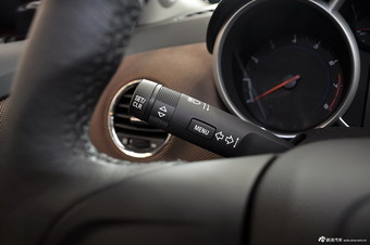 2013款科鲁兹掀背1.6L手动豪华版