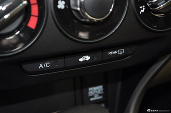 2013款凌派1.8L自动豪华版 探戈红