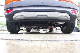 2016款长安CS15 1.5L手动尊贵版