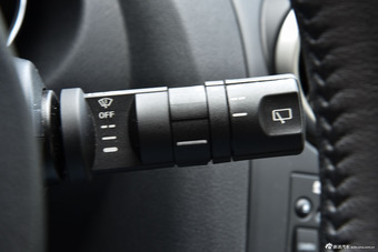 2015款逍客2.0L两驱CVT XV酷雷