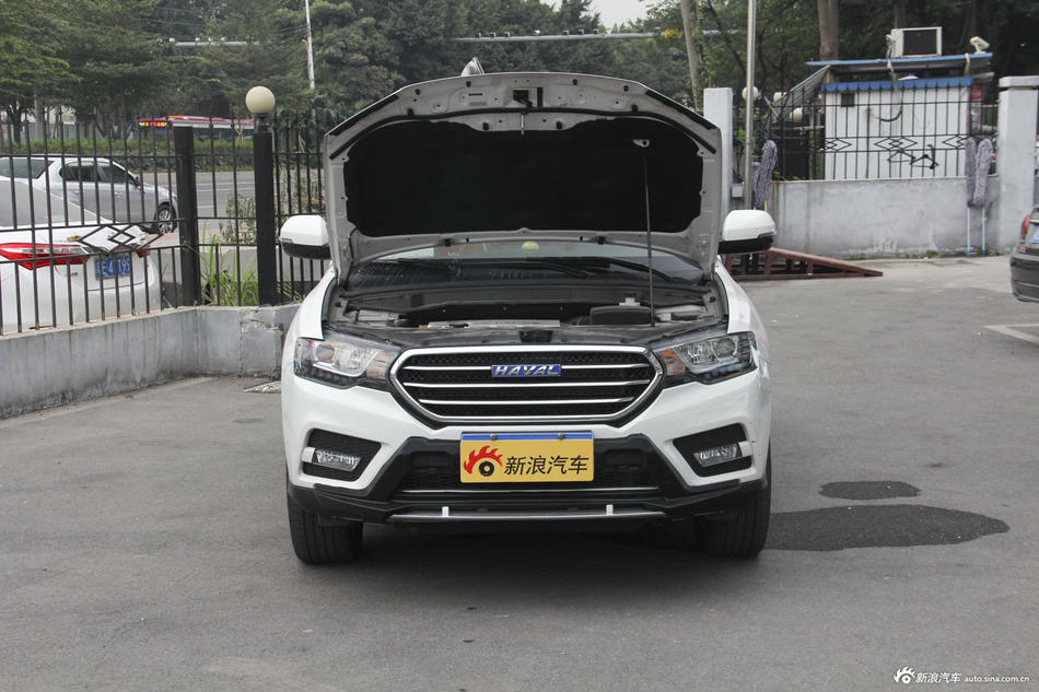 2015款哈弗H6 Coupe 2.0T自动两驱尊贵型