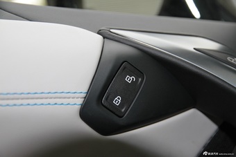 2014款宝马i8 1.5T标准版