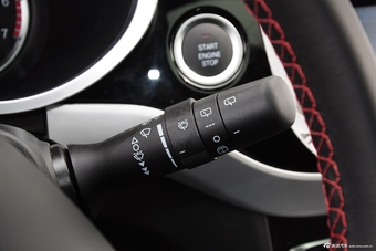 2015款中华V3 1.5L自动精英型