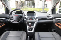 2016款金杯智尚S35 1.5L手动精英版