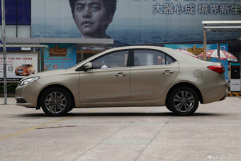 2015款荣威360 1.4T自动尊享版