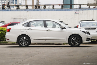 2016款风神A60 1.5L自动豪华型