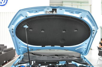 2013款迈腾蓝驱版