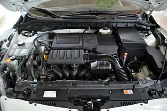 2013款马自达3星骋三厢1.6L自动精英型