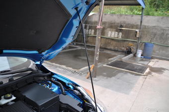 2013款马自达3星骋三厢1.6L手动精英型