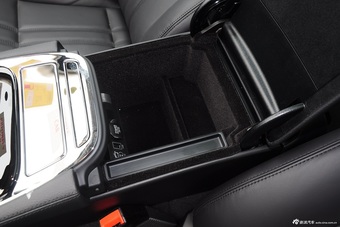 2015款捷豹XJL2.0T两驱典雅商务80周年典藏版