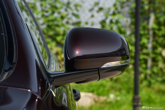 2015款捷豹XJL 3.0 SC典雅商务80周年典藏版