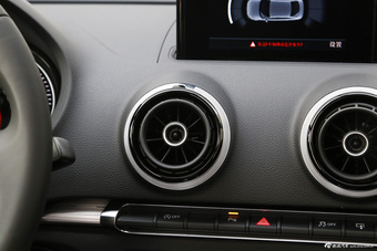 2015款奥迪A3 Limousine 1.4T自动35TFSI 300万纪念舒享版