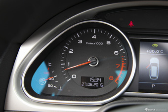 2015款奥迪Q7 40TFSI典藏型