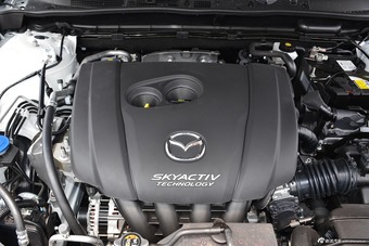 2016款马自达CX-4 2.0L自动两驱蓝天品位版
