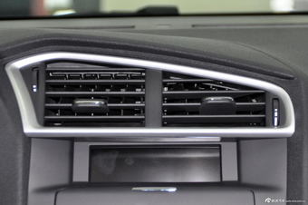 2013款雪铁龙C4L 1,8L手动劲享版