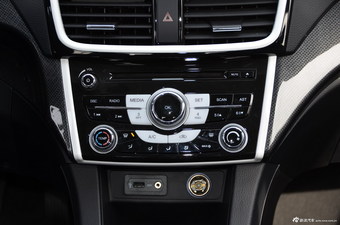 2014款东南V5菱致1.5T手动锐控版实拍