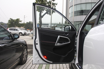 2015款瑞虎5 1.5T手动家尊版