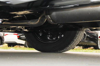 2016款YARiS L致炫1.5L自动劲速版