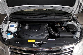 2013款奇瑞E3 1.5手动风尚版