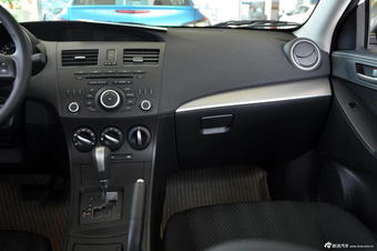 2013款马自达3星骋三厢1.6L自动精英型