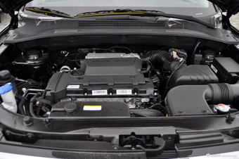 2013款狮跑2.0L GLS自动两驱版