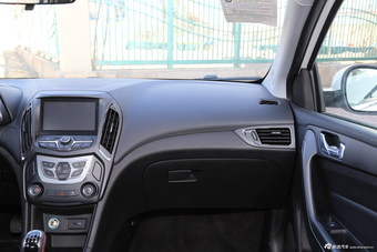 2016款艾瑞泽5 1.5L手动领臻版