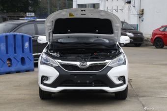 2016款比亚迪宋1.5TI手动豪华型