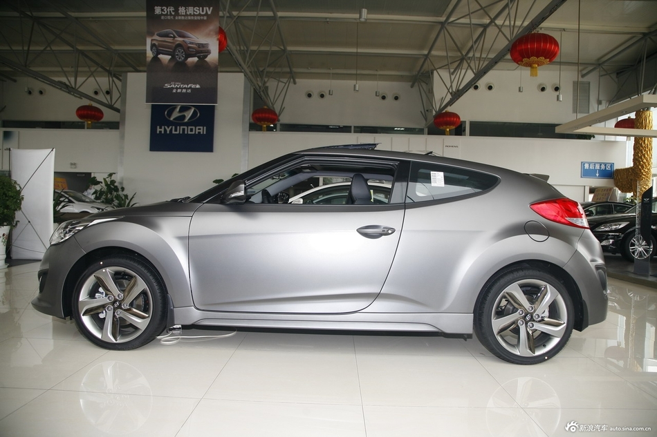 2012款现代Veloster飞思1.6T自动豪华版